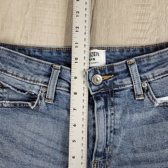 Denizen by Levi's High Rise Shorts Raw Hem - Picture 8 of 8